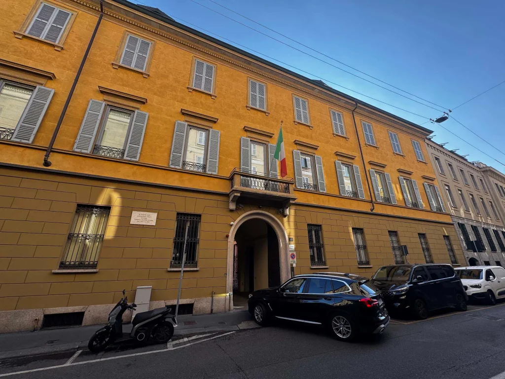Casa Crespi in Via Borgonuovo 18 a Milano, nel quartiere Brera