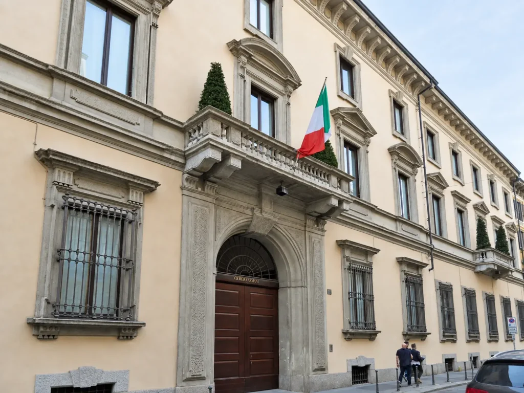 Palazzo Orsini in via Borgonuovo a Milano, sede storica di Armani