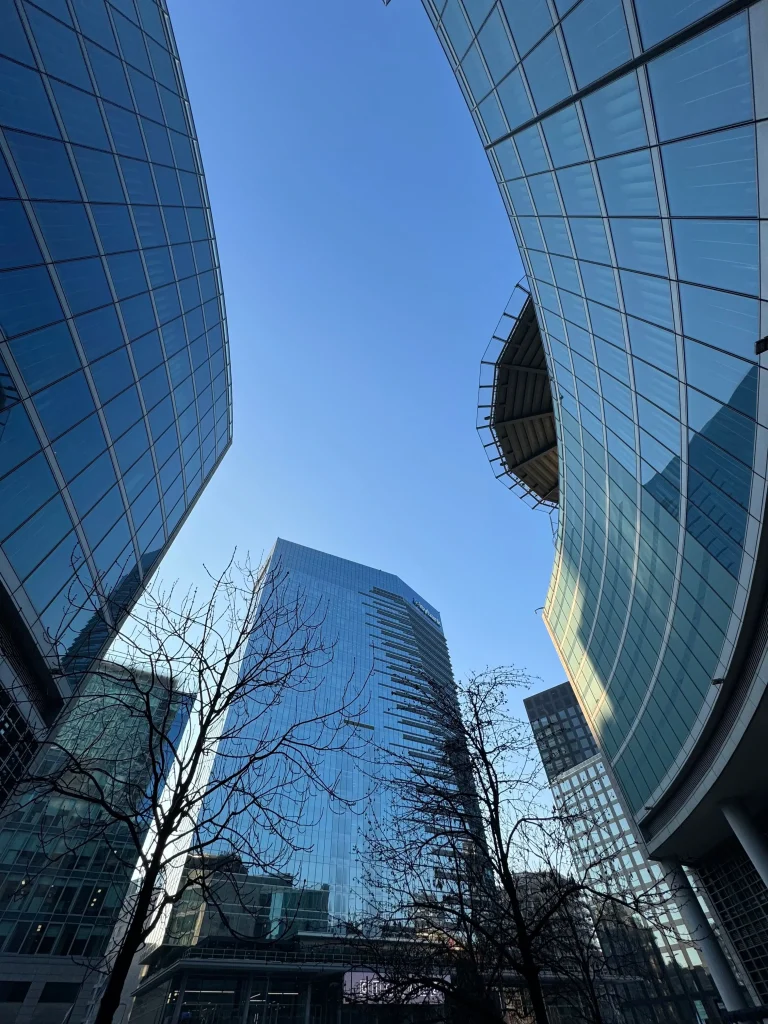 Palazzo Lombardia con Torre Unipol sullo sfondo a Milano